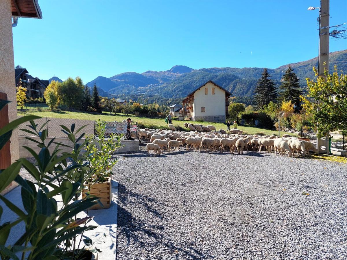 Le Pre Fleuri A Guillestre - Appartements Neufs Classes Meubles De Tourisme 3 Etoiles - Parking Privatif Екстериор снимка